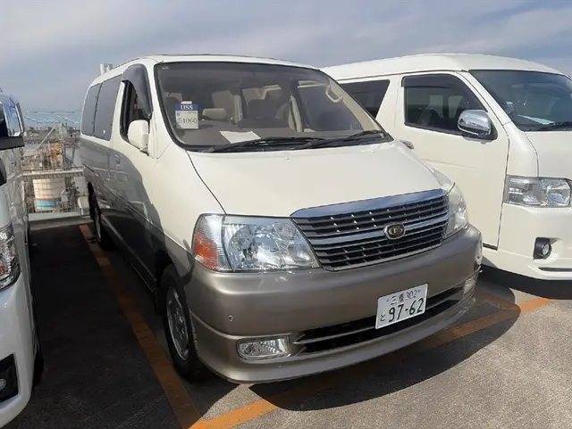2001 Toyota Granvia