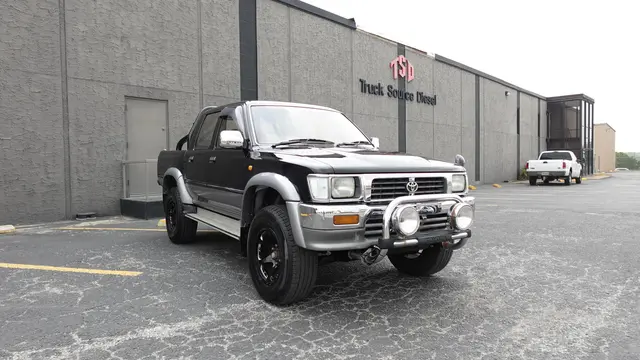 1997 Toyota Hilux Pickup SSR-X double cap 4wd Diesel Turbo LN112