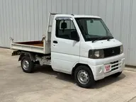 2001 Mitsubishi Minicab Dump Bed 4x4 w/AC