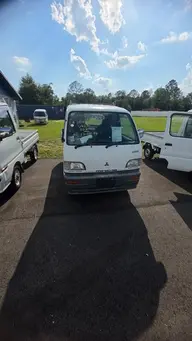 1999 Mitsubishi Mini cab