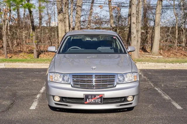 2000 Nissan Gloria