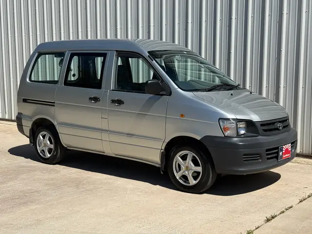 2000 Toyota Townace Noah 5MT